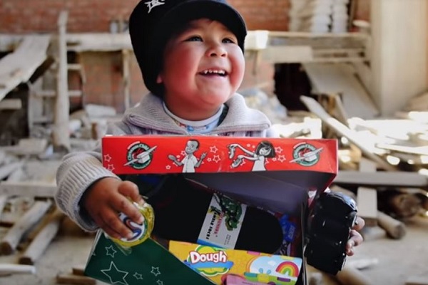 Christmas Shoebox Gifts from Samaritan’s Purse -Operation Christmas Child