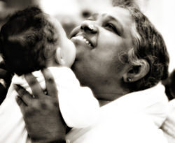 Mata Amritanandamayi